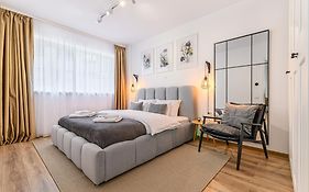 Mountain Whisper Apartment - Quiet Stay With Free Parking